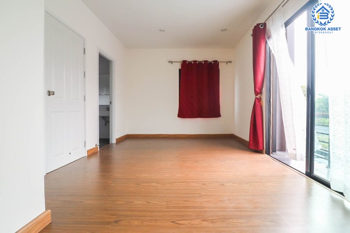 *****ทาวน์เฮ้าส์มือสองย่านนนทบุรี ม.เนเชอร่า เทรนด์ รัตนาธิเบศร์-ราชพฤกษ์ #หลังมุม เนื้อที่กว้างขวางมากถึงเกือบ 29 ตร.ว. ฟังก์ชัน 3 ห้องนอน 2 ห้องน้ำ 2 ที่จอดรถ บนทำเลแห่งการเดินทาง เพียง 10 นาทีก็ถึงรถไฟฟ้าสายสีม่วง "สถานีบางพลู" ใกล้เซ็นทรัลเวสต์เกต และทางด่วน "ศรีรัช" จองเลย!